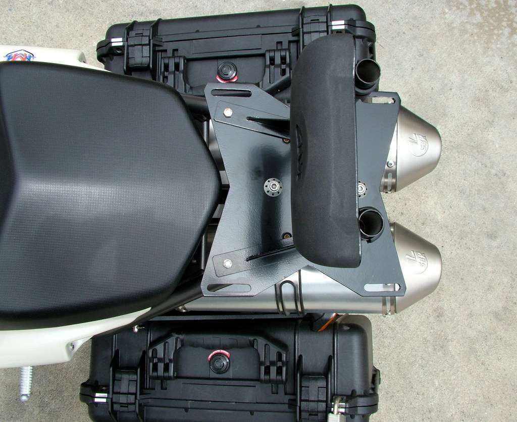 Placement top case moto